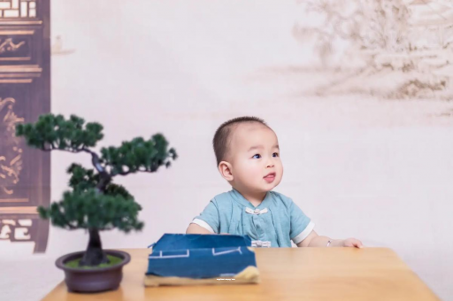 神农架宝宝总是抠鼻子 神农架宝宝总是抠鼻子